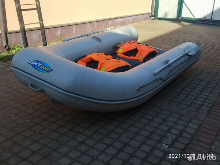 Лодка SKY boat 360RC