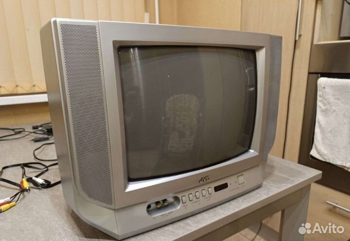 Телевизор JVC
