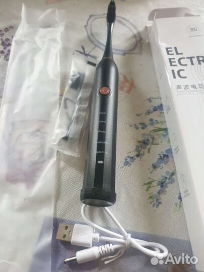 Зубная щетка электрическая