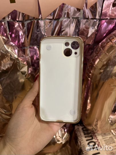 Чехолы на iPhone13