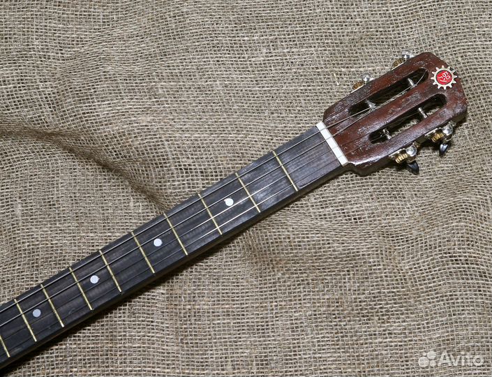 Сигарбокс гитара Cigar Box Guitar