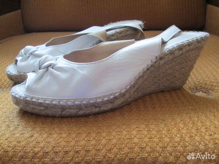 Босоножки женские, кожа, р. 40, Франция