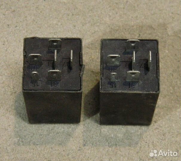 Реле вентилятора 272 Audi 80 B3