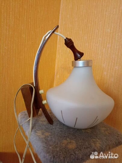 Светильник подвесной настенный