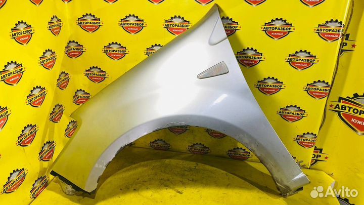 Крыло переднее левое Renault Sandero