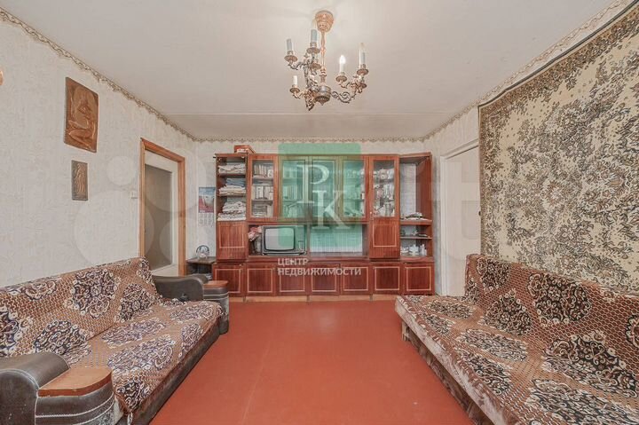 3-к. квартира, 72 м², 1/10 эт.