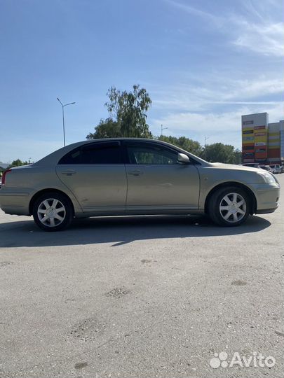 Toyota Avensis 2.0 AT, 2004, 290 000 км