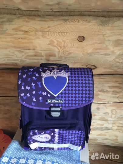 Продаем ранец школьный для девочки