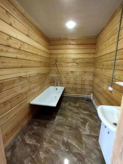 Коттедж 124 м² на участке 8 сот.