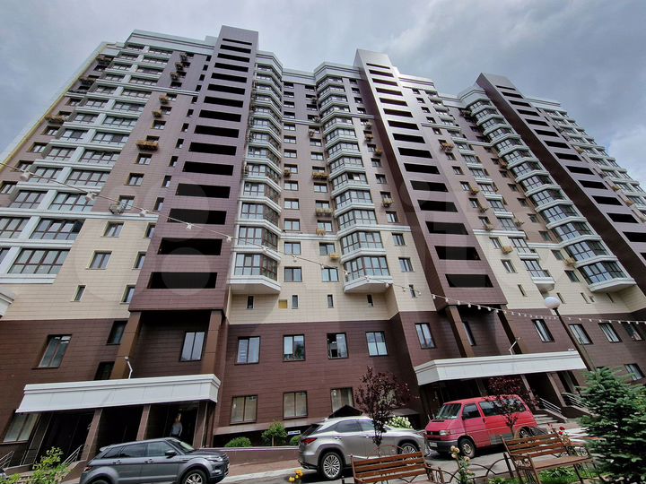 1-к. квартира, 53 м², 10/17 эт.