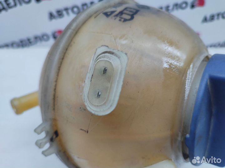 Бачок расширительный Volkswagen Golf MK4 1999 г.в