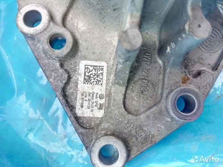 Помпа Bentley Bentayga Бентли Бентайга