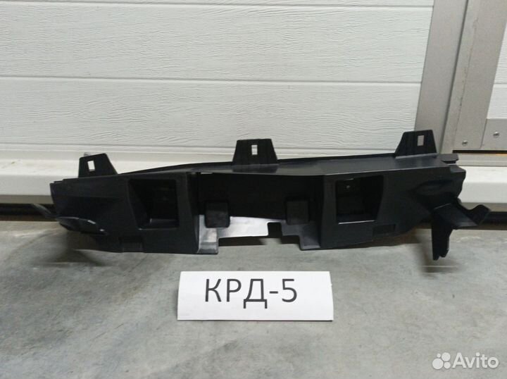 Дефлектор радиатора Jeep Grand Cherokee вк2 2010