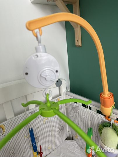 Мобиль на кроватку музыкальный