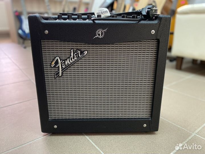 Комбоусилитель fender mustang