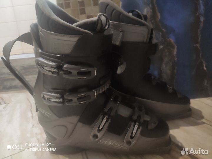Продам ботинки лыжные