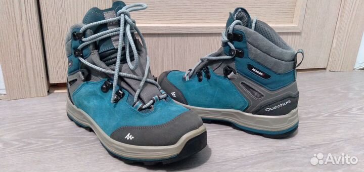Треккинговые ботинки женские Quechua