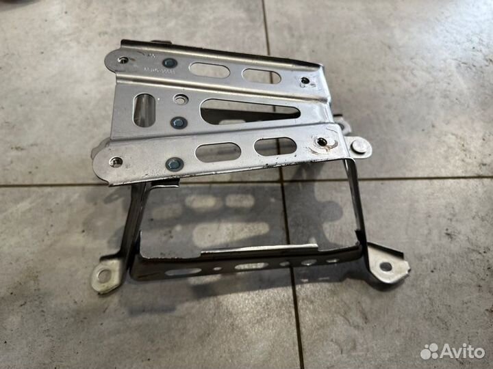 Кронштейн Toyota Rav4 axaa54L-rnzmbx A25afks 2019