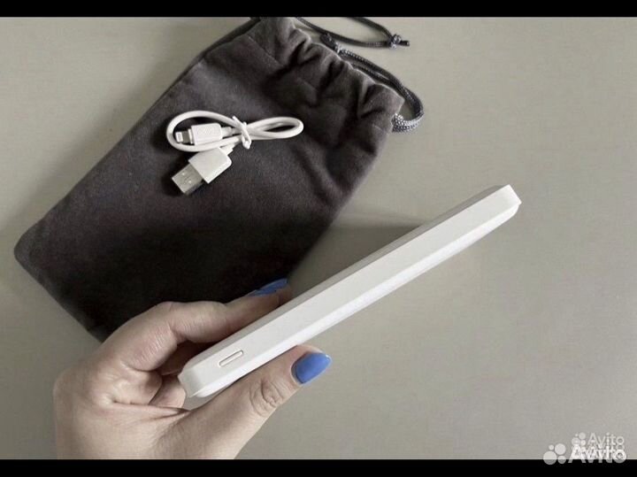 Yoobao 10000 mAh Универсальное зарядное устройство