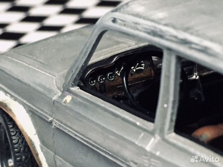 Модель Ваз-2103 1/43