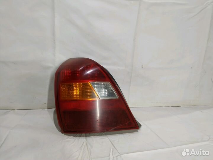 Hyundai Elantra XD фонарь левый