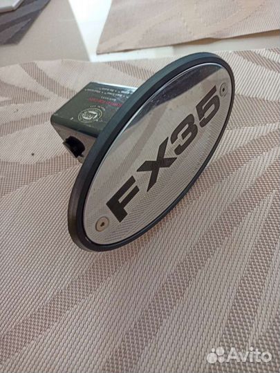 Заглушка на фаркоп для Инфинити FX35