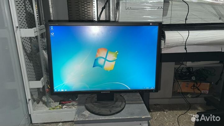 Монитор 24 Samsung VGA