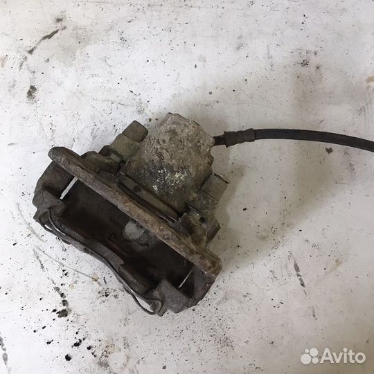 Суппорт передний Ford Mondeo 2 1993-2000