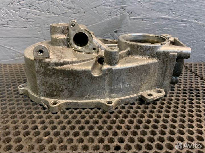 Крышка распредвала Audi A4 B7 BWE 2008