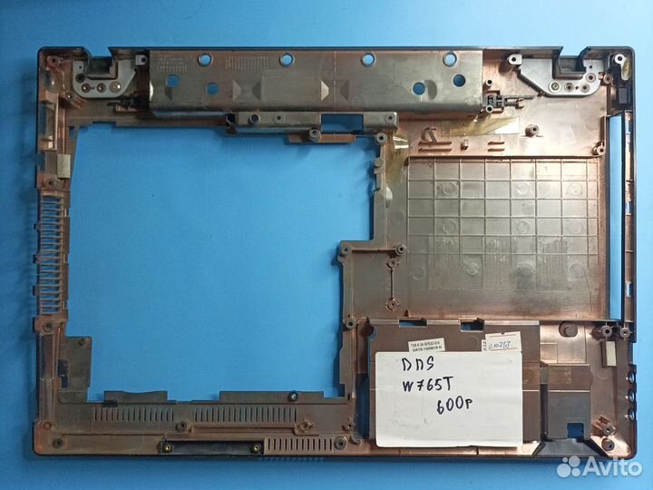 Поддон для ноутбука DNS W765T