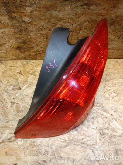 Фонарь задний правый Peugeot 308 T7 5F01 2012