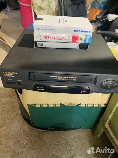 Видеомагнитофон