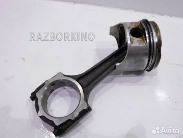 Поршень с шатуном Мазда