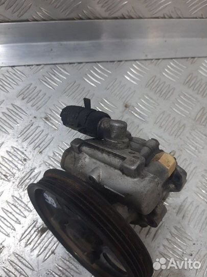 Насос гура Chery Kimo A1 S12 SQR473F 2011