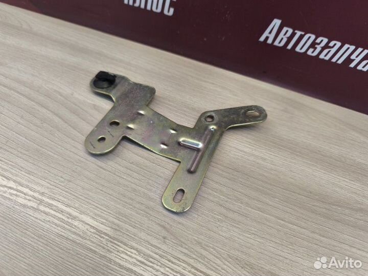 Кронштейн LADA X-Ray