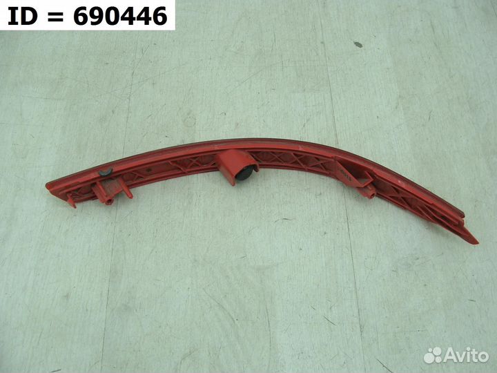 Светоотражатель катафот заднего бампера левый Kia