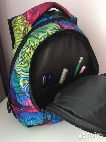 Новый школьный рюкзак ранец