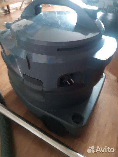 Моющий пылесос Philips triathlon 2000