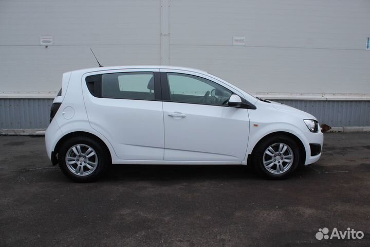 Chevrolet Aveo 1.6 AT, 2014, 68 105 км