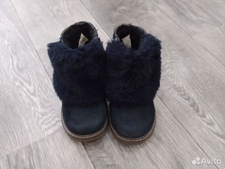 Ботинки осенние для девочки 26р