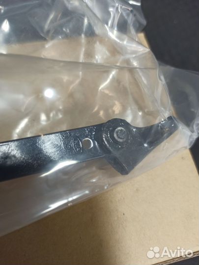 Kia к5 ограничитель передней левой двери новый