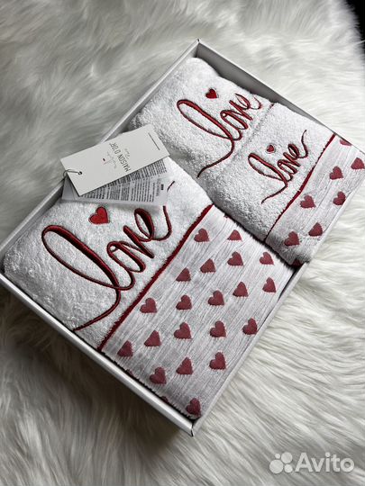 Комплект из махровых полотенец