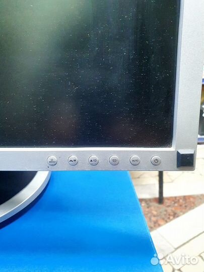 Монитор samsung 205bw(R)