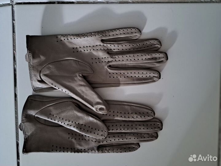 Перчатки женские кожаные новые 7р
