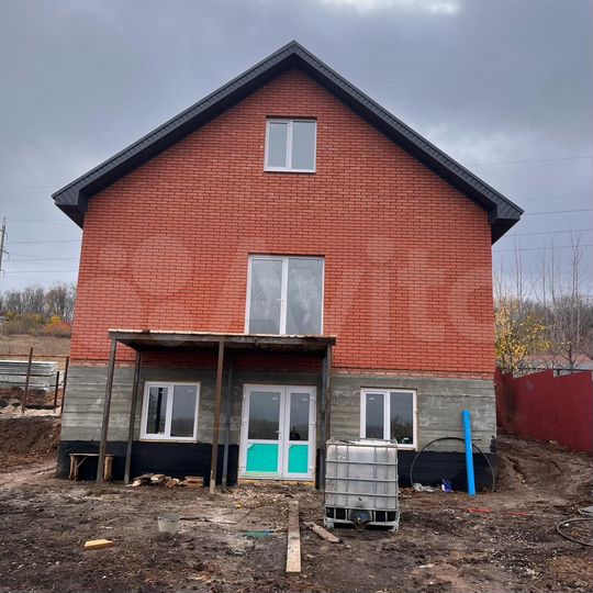 Дом 167 м² на участке 6 сот.