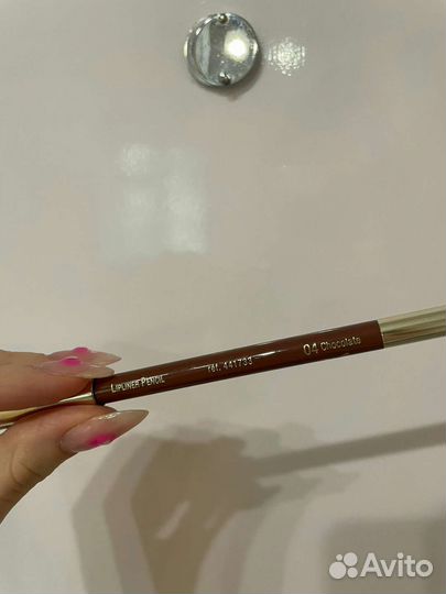 Карандаш для губ Clarins