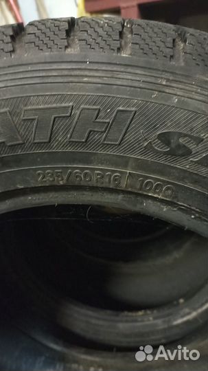 Toyo Tranpath S/U 235/60 R16