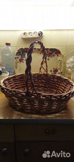 Корзина плетёная