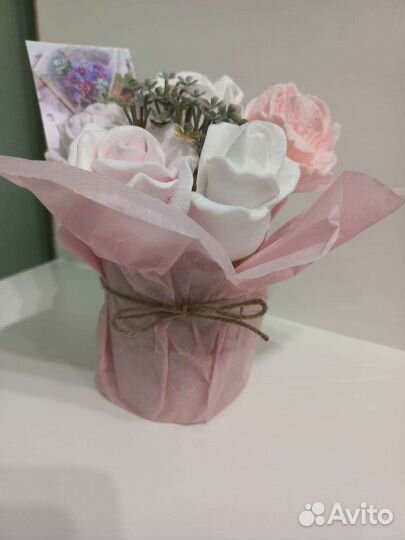 Букет из роз/тюльпанов на праздник