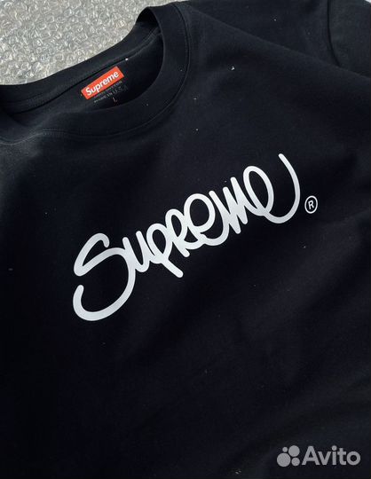 Черная футболка плотная Supreme